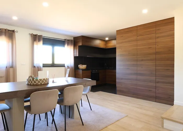 Avelino Carolino L Com Roteiro Incluido Шале