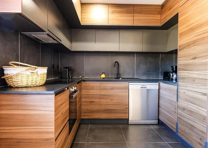 Avelino Carolino L Com Roteiro Incluido Шале